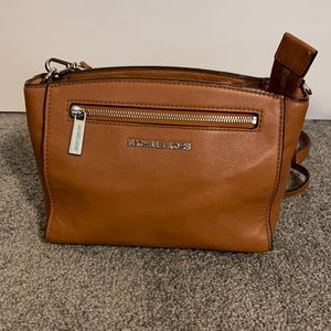 Tan Small Michael Kors bag